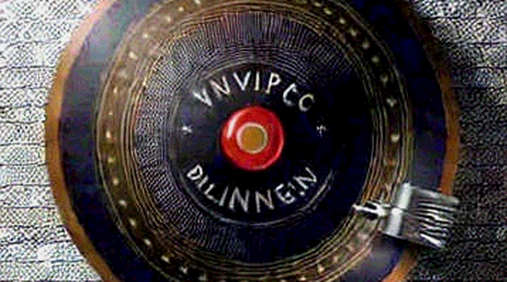WLFI Token Bloodbath: When Governance Becomes a Courtroom Spectacle